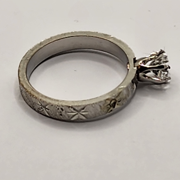 14k, platinum and rhodium diamond ring - Picture 3 of 10